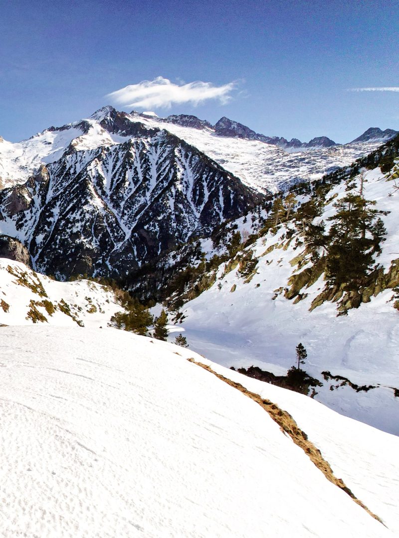 Paisaje nevado en Benasque
